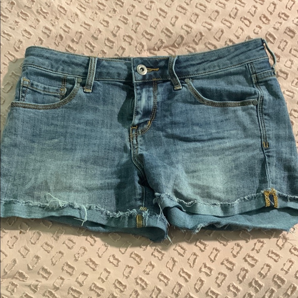 Melrose and Market Blue Jean Shorts Frayed Hem